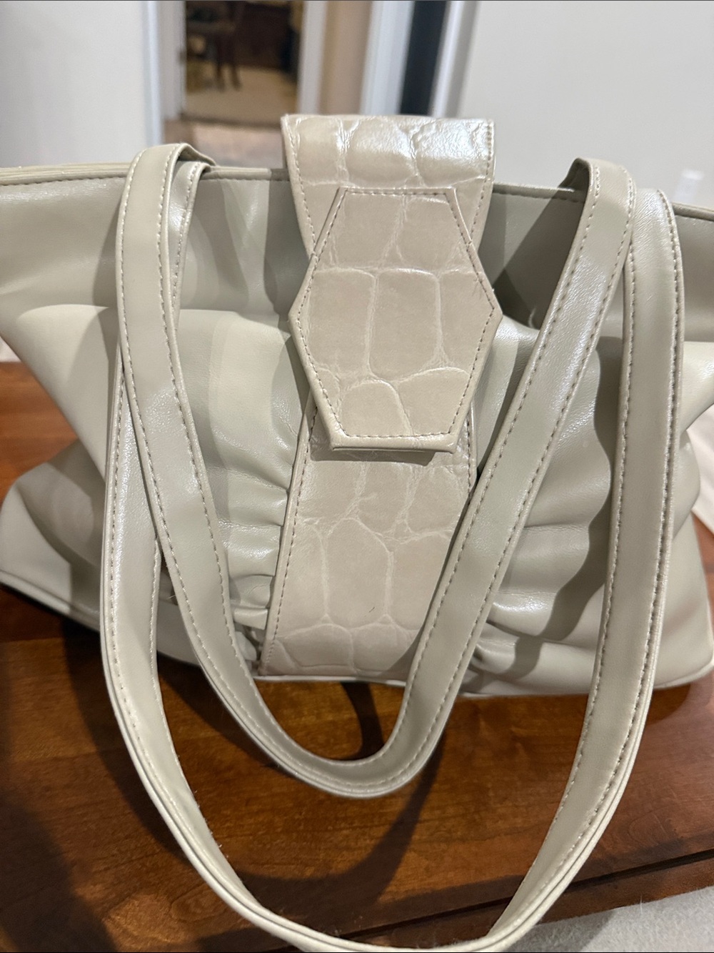 Desiree Neutral Handbag – Classic Everyday Shoulder Bag